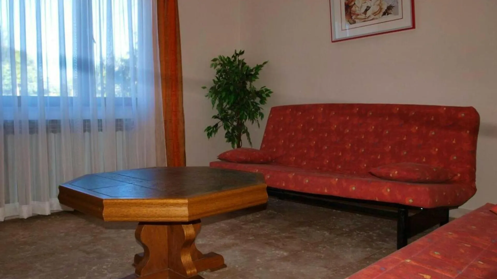 Apartment 2 Bedrooms Appartement With Wifi At Krnica 2 Km Away From The Beach