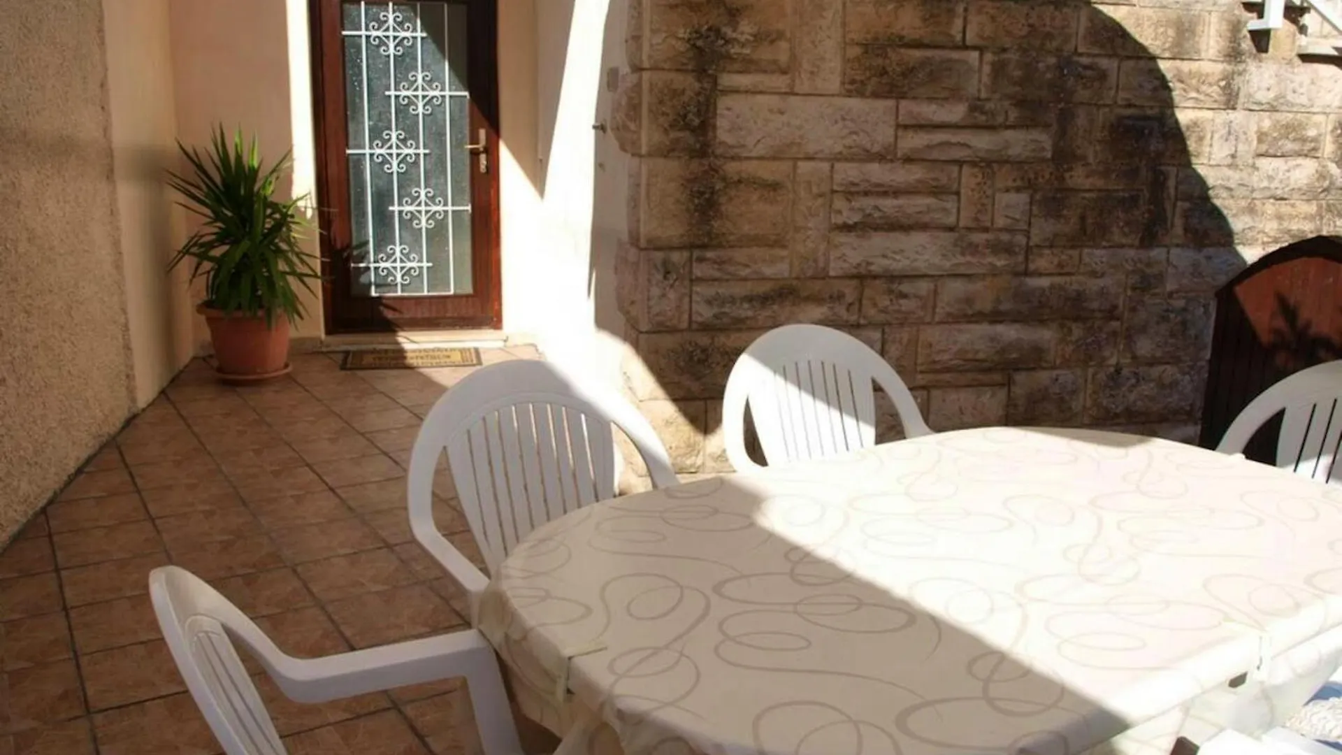 2 Bedrooms Appartement With Wifi At Krnica 2 Km Away From The Beach 0*,