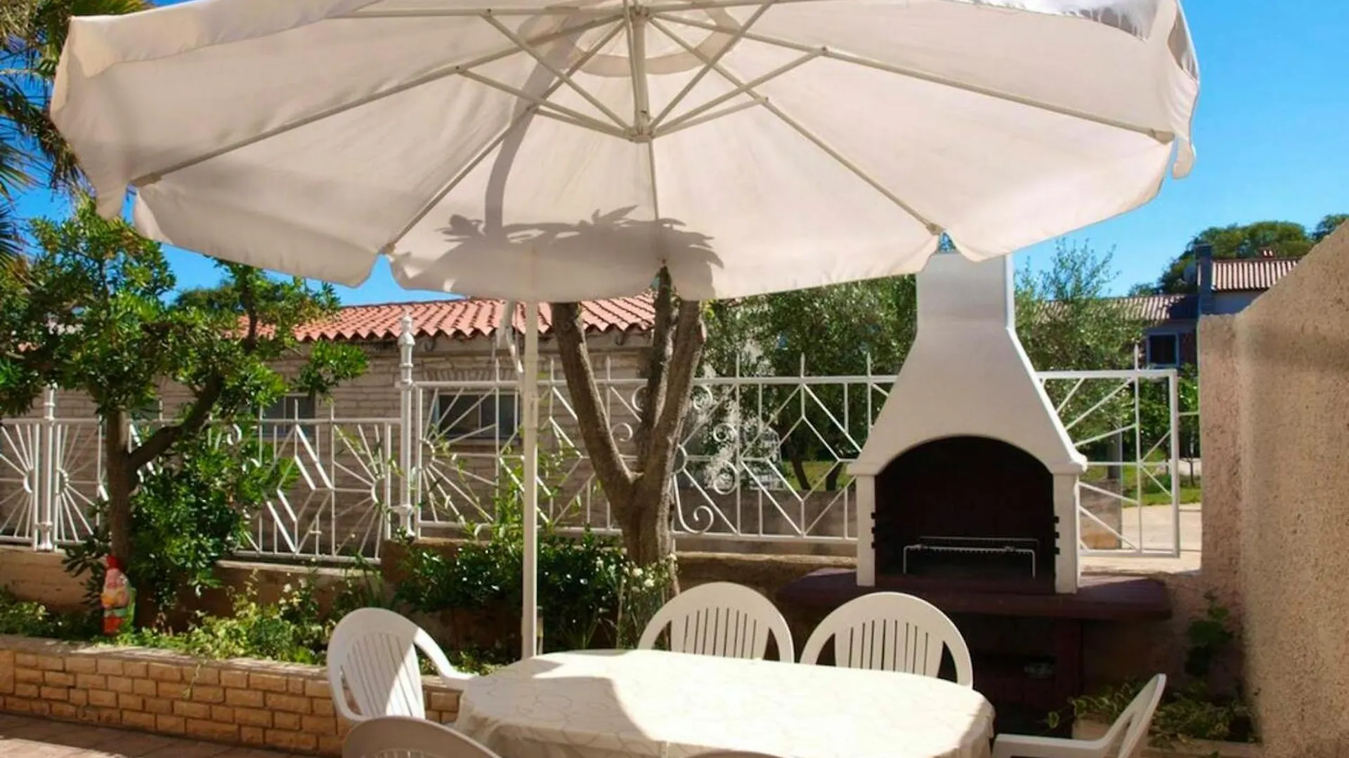 Apartment 2 Bedrooms Appartement With Wifi At Krnica 2 Km Away From The Beach